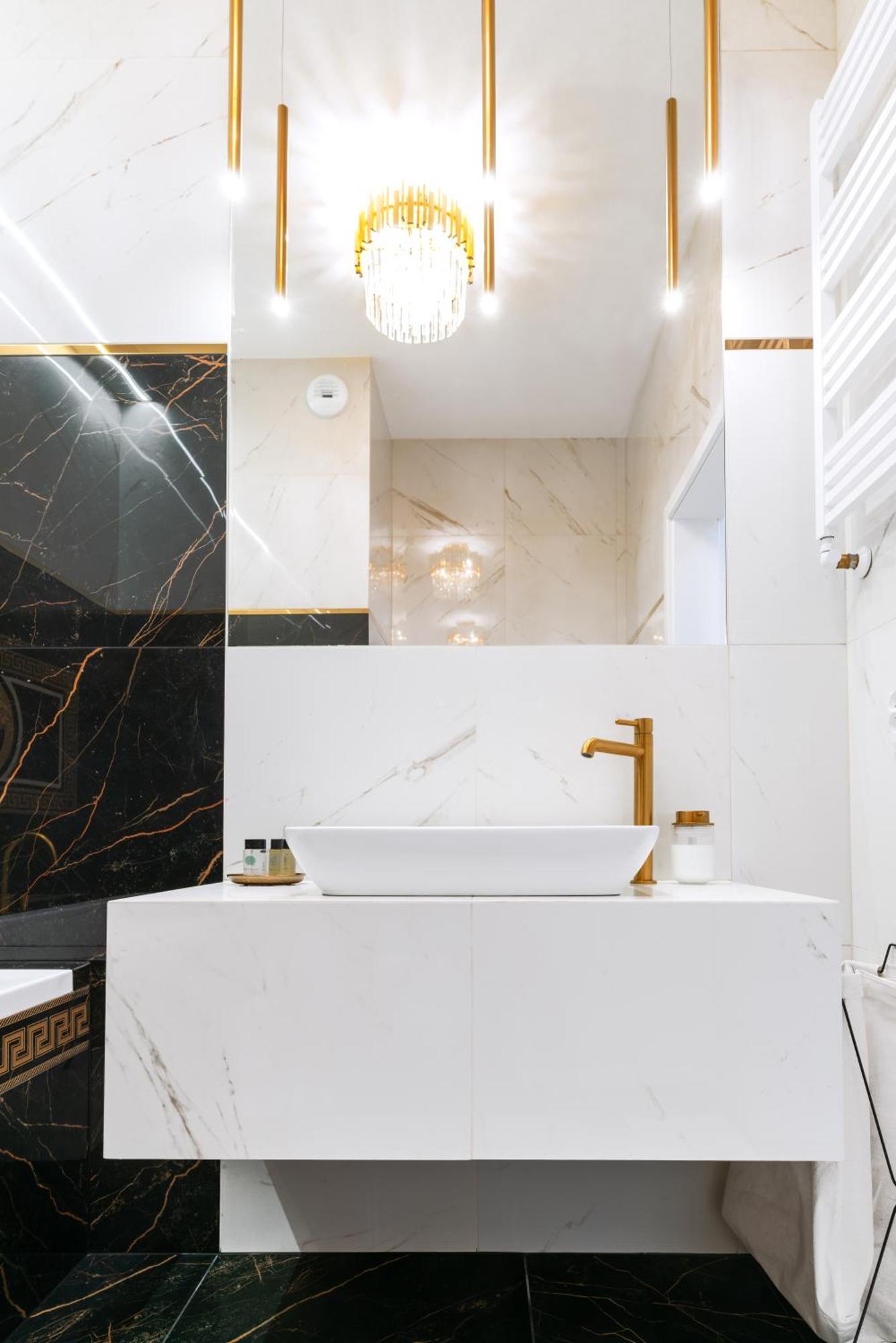 Apartament Versace Jana Pawla Breslavia Esterno foto