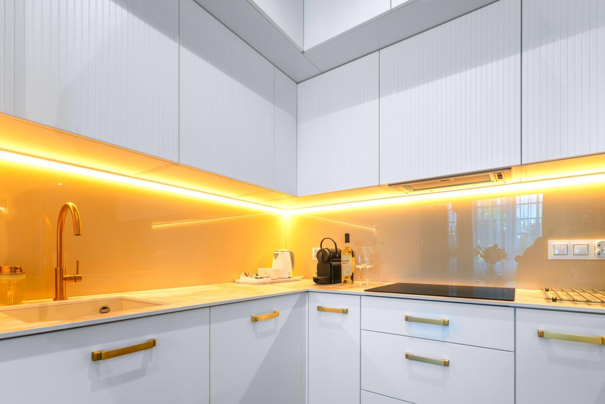 Apartament Versace Jana Pawla Breslavia Esterno foto