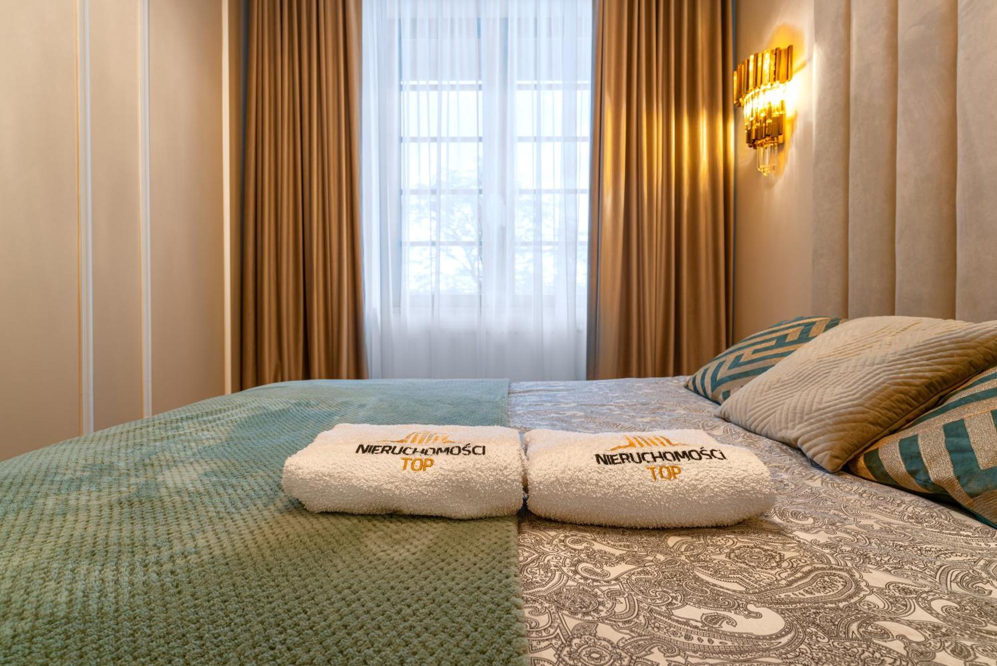 Apartament Versace Jana Pawla Breslavia Esterno foto